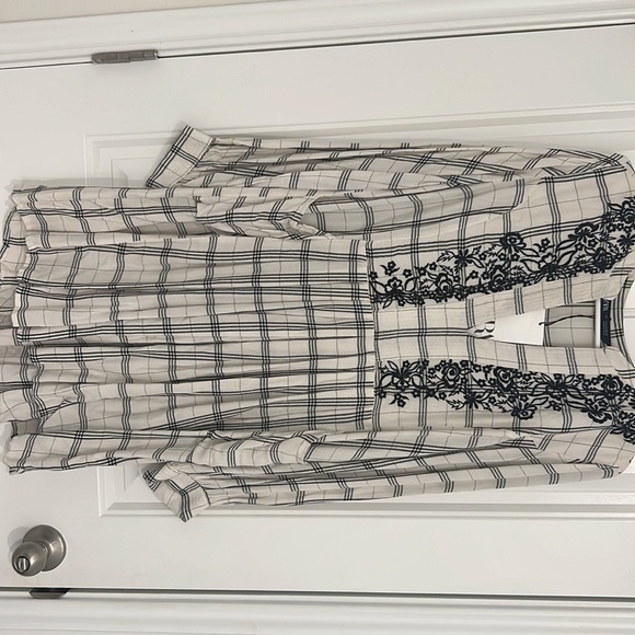 Zara Floral Embroidered Plaid Tunic Dress - Picture 2 of 5